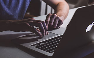 开云官方网页登录-《电竞产业多元布局：从游戏开发到赛事运营全线发力》，电竞产业分析数据参考