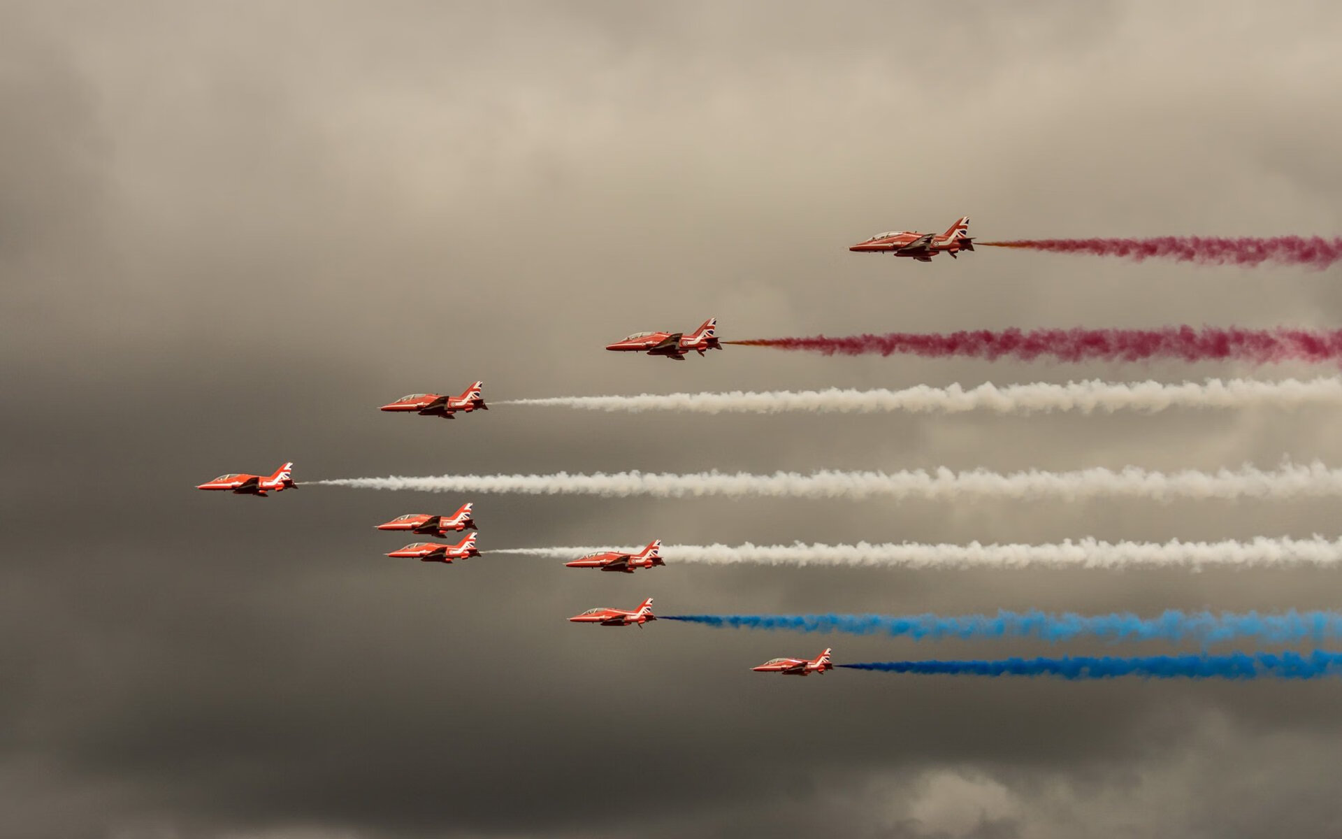 开云-“德甲冠军悬念临近，领跑队伍状态火热”，德甲冠军次数排名最新