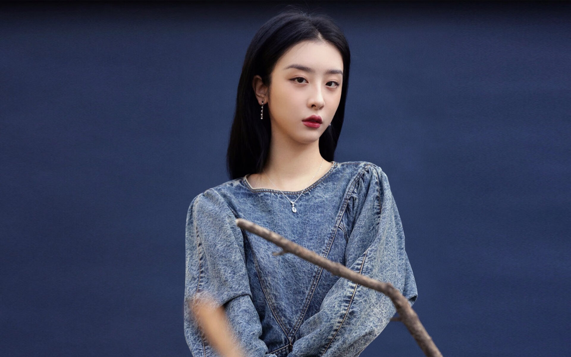 开云·体育全站登录地址-电竞主播内容创作中的创新模式与粉丝互动策略研究，电竞主播合作