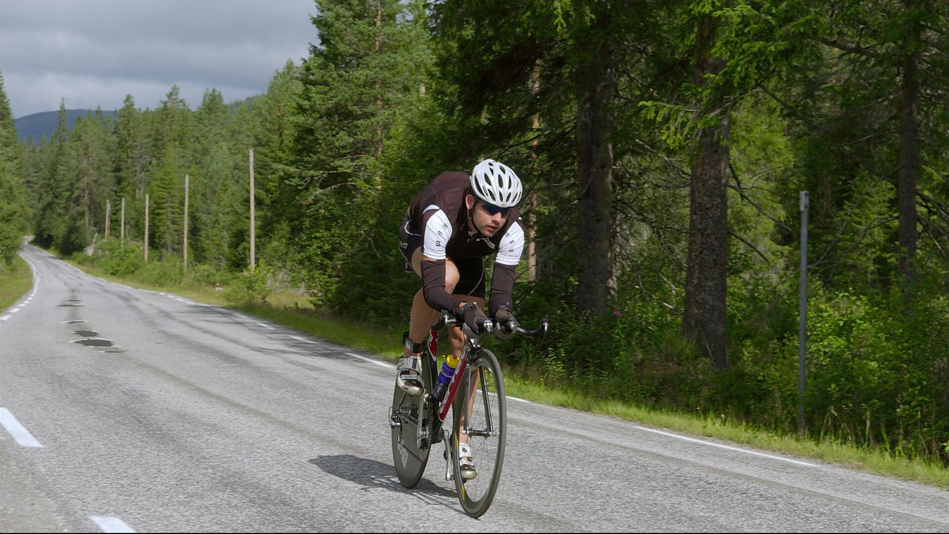 兴隆湖上演轻艇马拉松巅峰对决，兴隆湖水上运动中心
